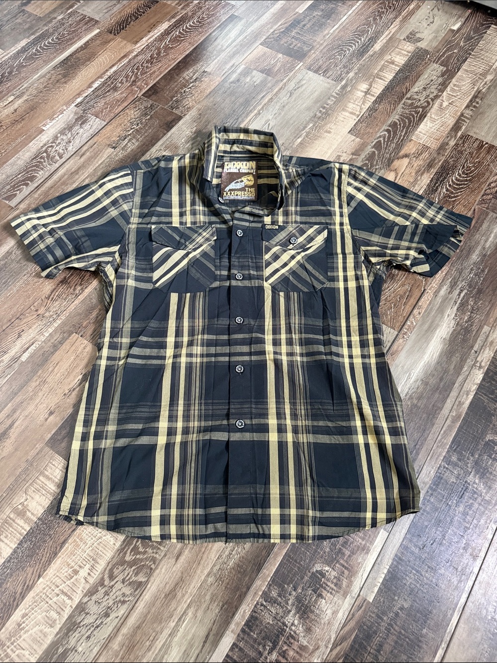 DIXXON  Plaid Short-Sleeve Button-Down